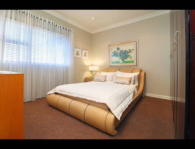3 BEDROOM APARTMENT FOR SALE IN BEDFORDVIEW